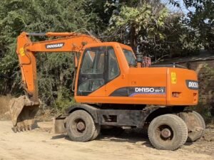 doosan dh150w-7 excavator