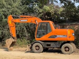 doosan dh150w-7 excavator