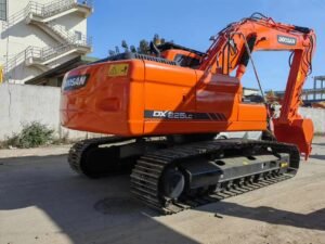 used doosan dx225lc