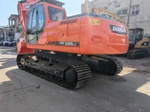 used doosan dx225lc