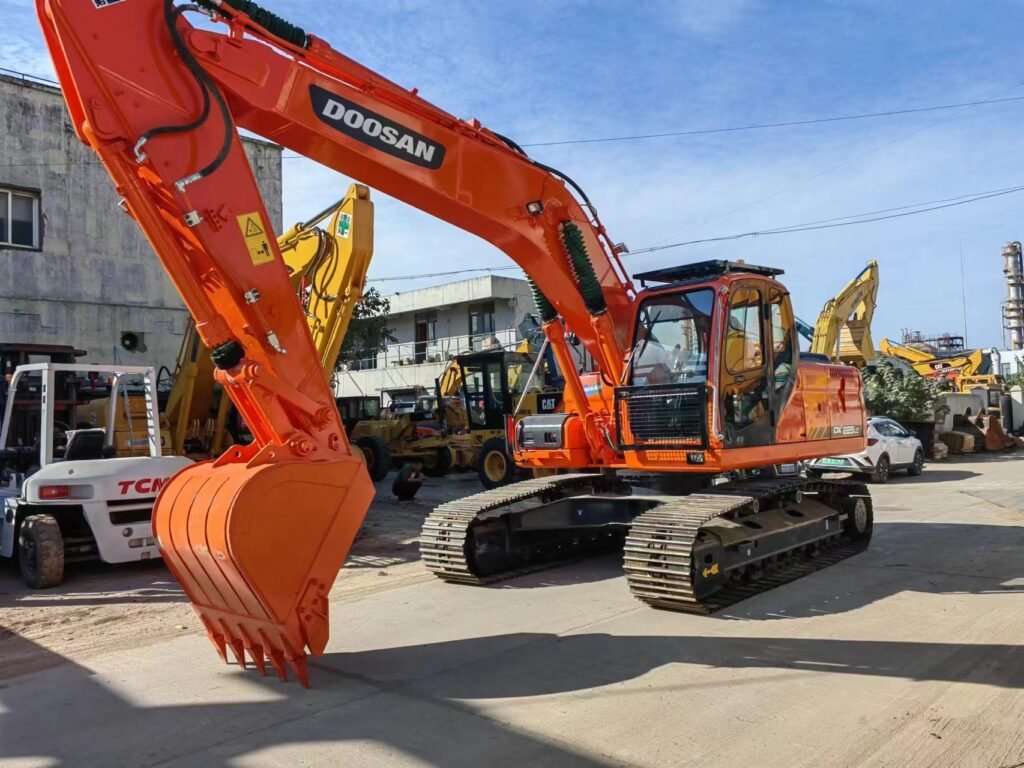 used doosan dx225lc