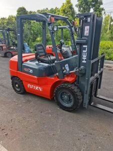 Used Heli 25 forklift