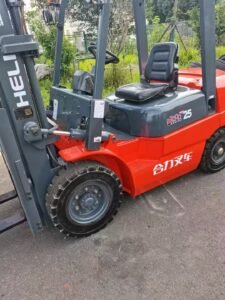 Used Heli 25 forklift