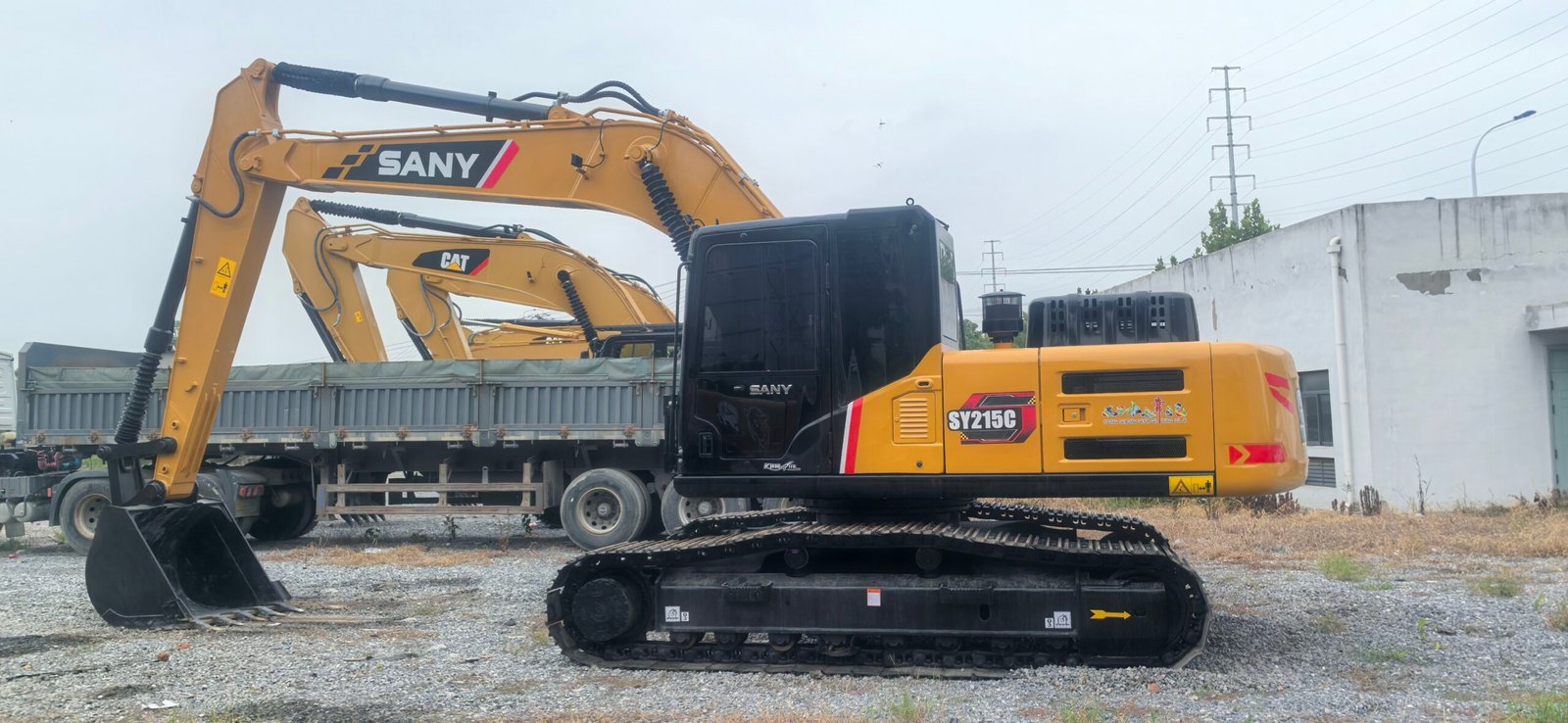 Used SANY 215C Excavator The left side of the Sany 215C Excavator