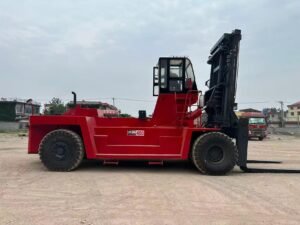 used heavy forklift 